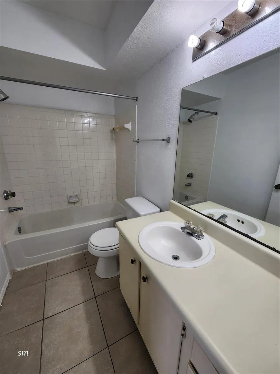 2866 S University Drive #5308 Davie, FL 33328