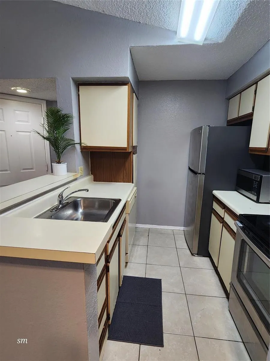 2866 S University Drive #5308 Davie, FL 33328