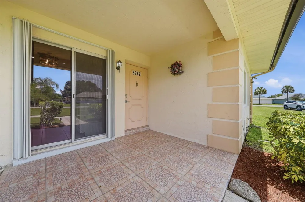 5852 Dream Court #35D Fort Pierce, FL 34982