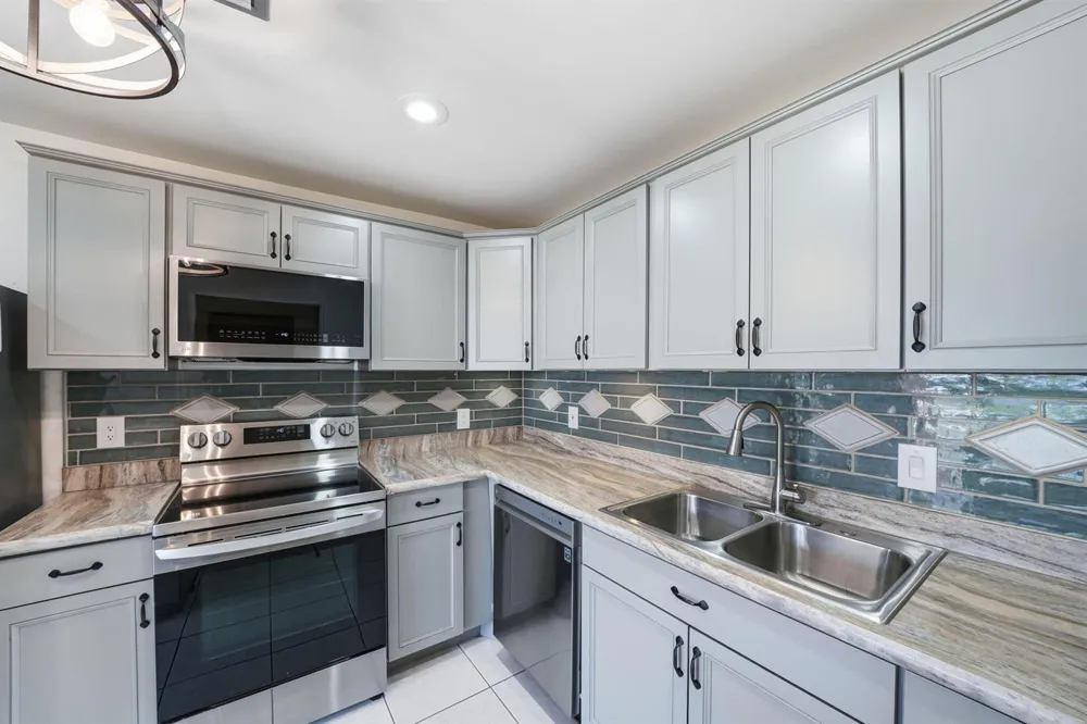 5852 Dream Court #35D Fort Pierce, FL 34982