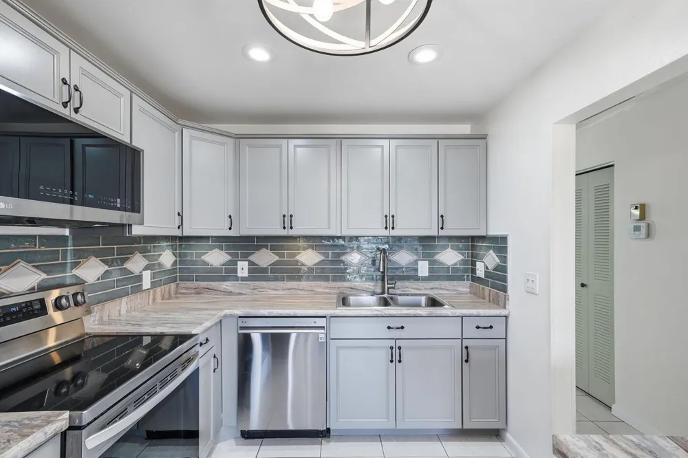 5852 Dream Court #35D Fort Pierce, FL 34982