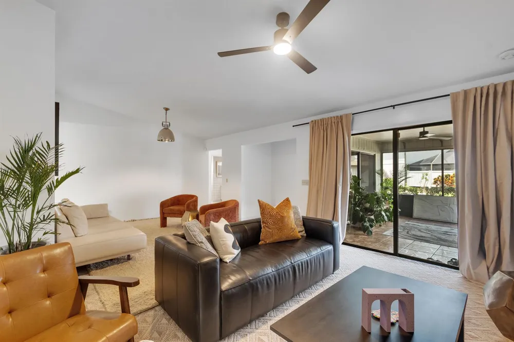 646 CENTRE SW #102 Vero Beach, FL 32962