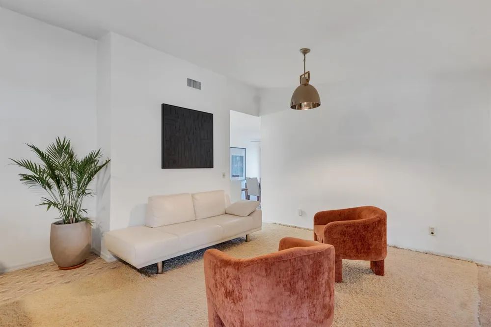 646 CENTRE SW #102 Vero Beach, FL 32962