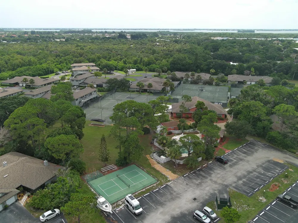 646 CENTRE SW #102 Vero Beach, FL 32962