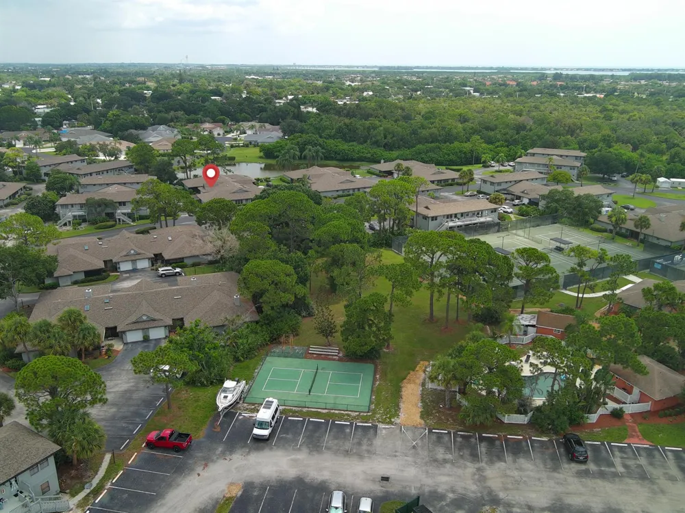 646 CENTRE SW #102 Vero Beach, FL 32962