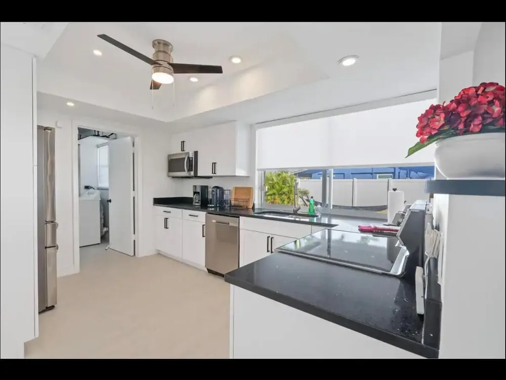 5040 NE 22ND AVENUE Lighthouse Point, FL 33064