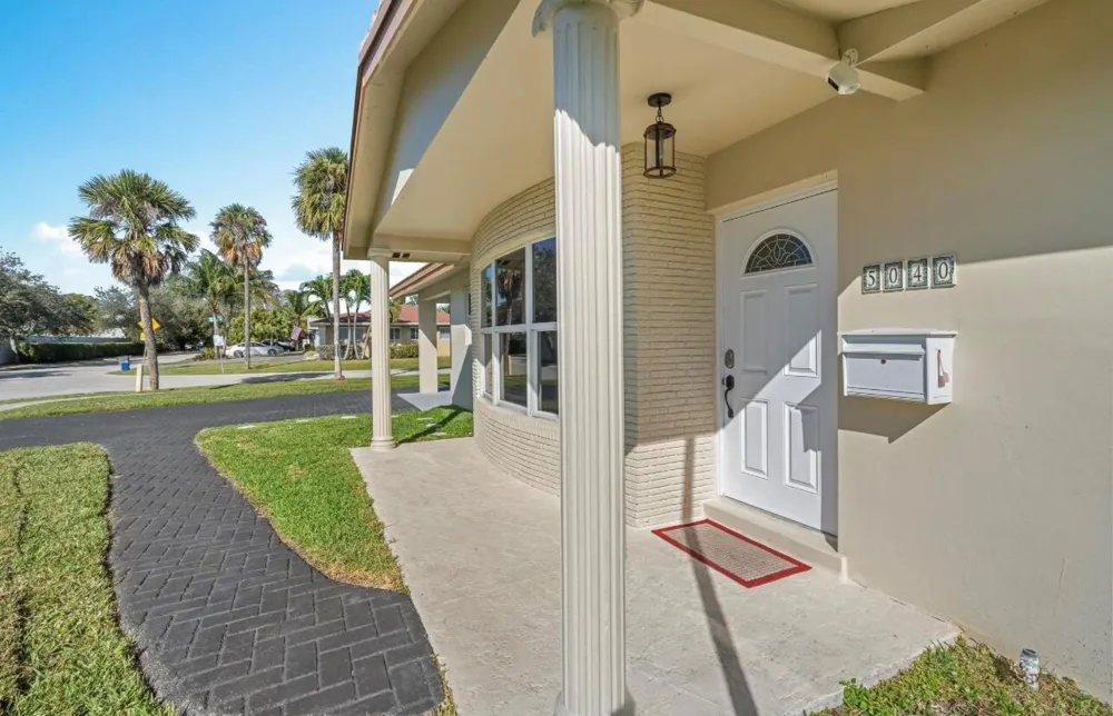 5040 NE 22ND AVENUE Lighthouse Point, FL 33064