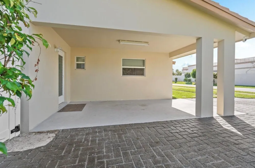 5040 NE 22ND AVENUE Lighthouse Point, FL 33064
