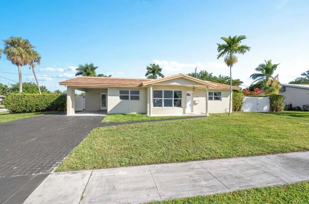 5040 NE 22ND AVENUE Lighthouse Point, FL 33064