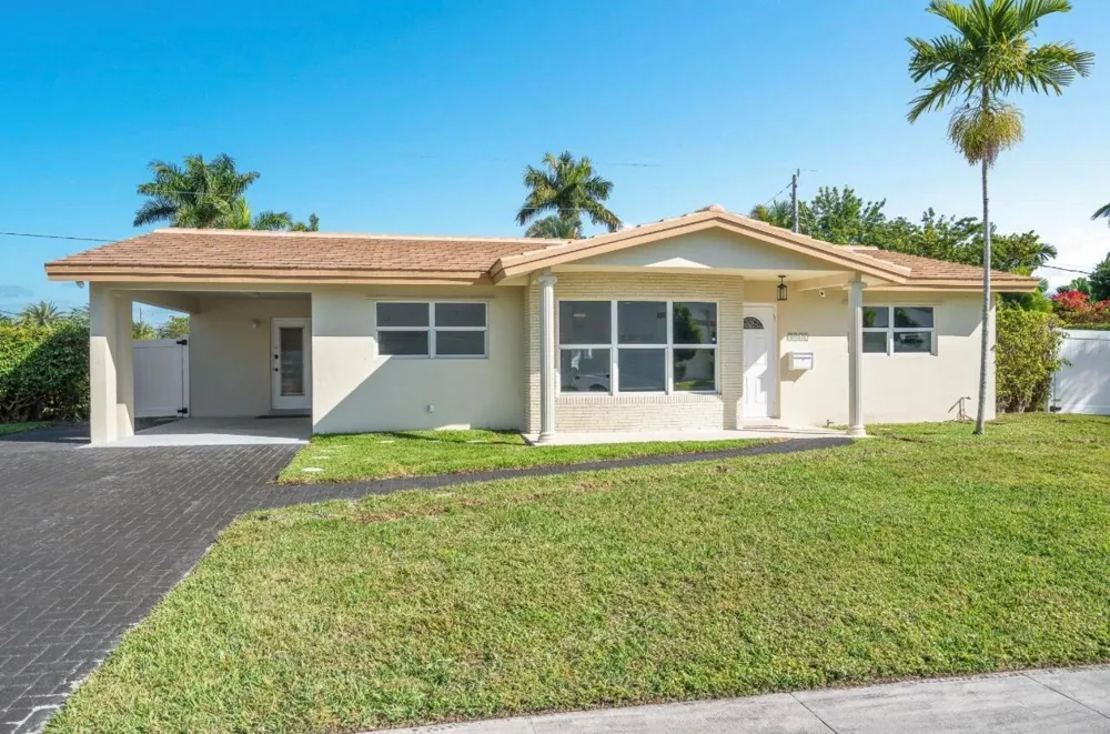 5040 NE 22ND AVENUE Lighthouse Point, FL 33064