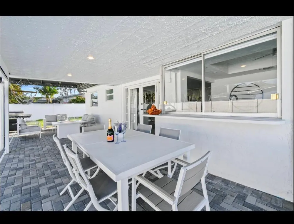 5040 NE 22ND AVENUE Lighthouse Point, FL 33064
