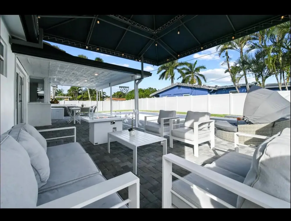 5040 NE 22ND AVENUE Lighthouse Point, FL 33064