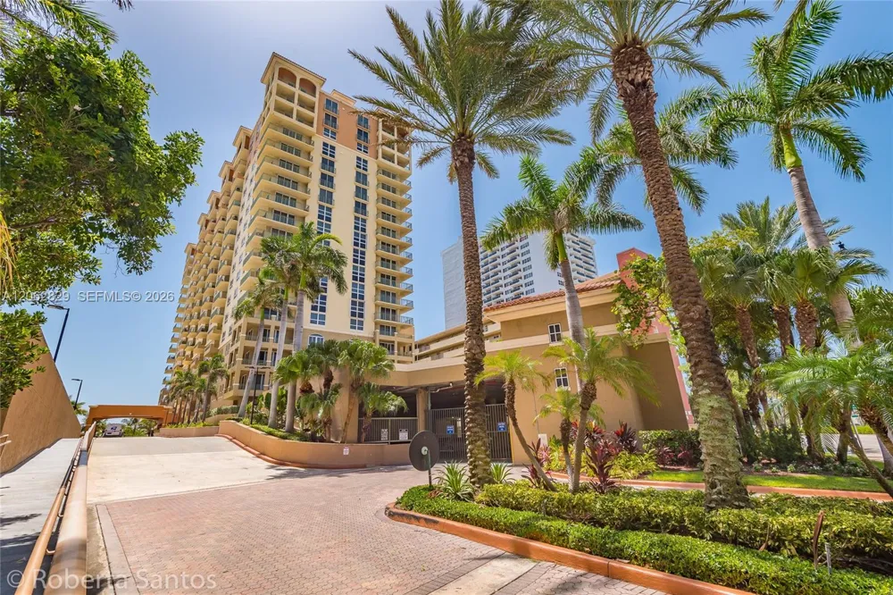 2080 S Ocean Dr #804 Hallandale Beach, FL 33009