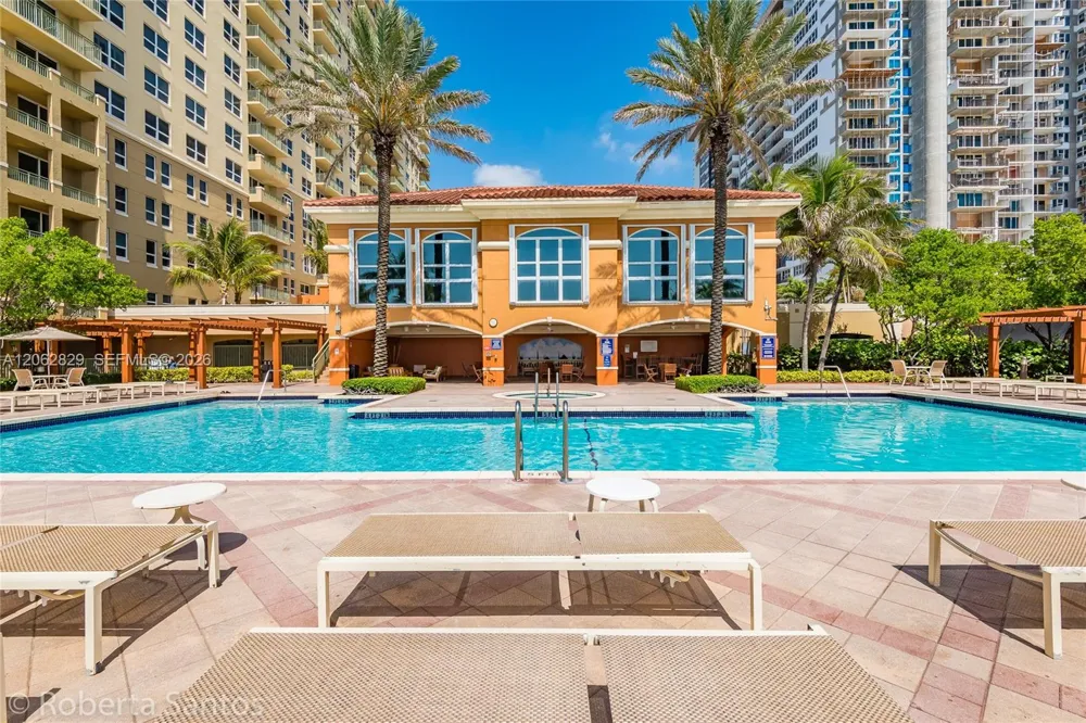 2080 S Ocean Dr #804 Hallandale Beach, FL 33009