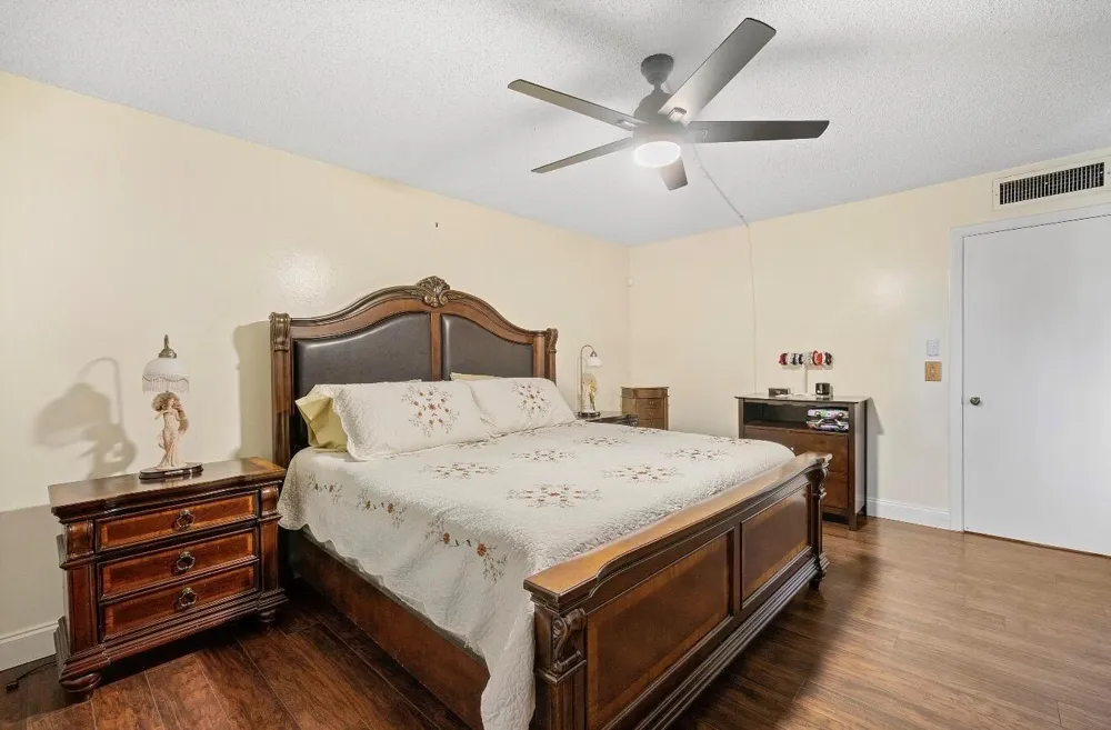 245 Woodland Road Palm Springs, FL 33461