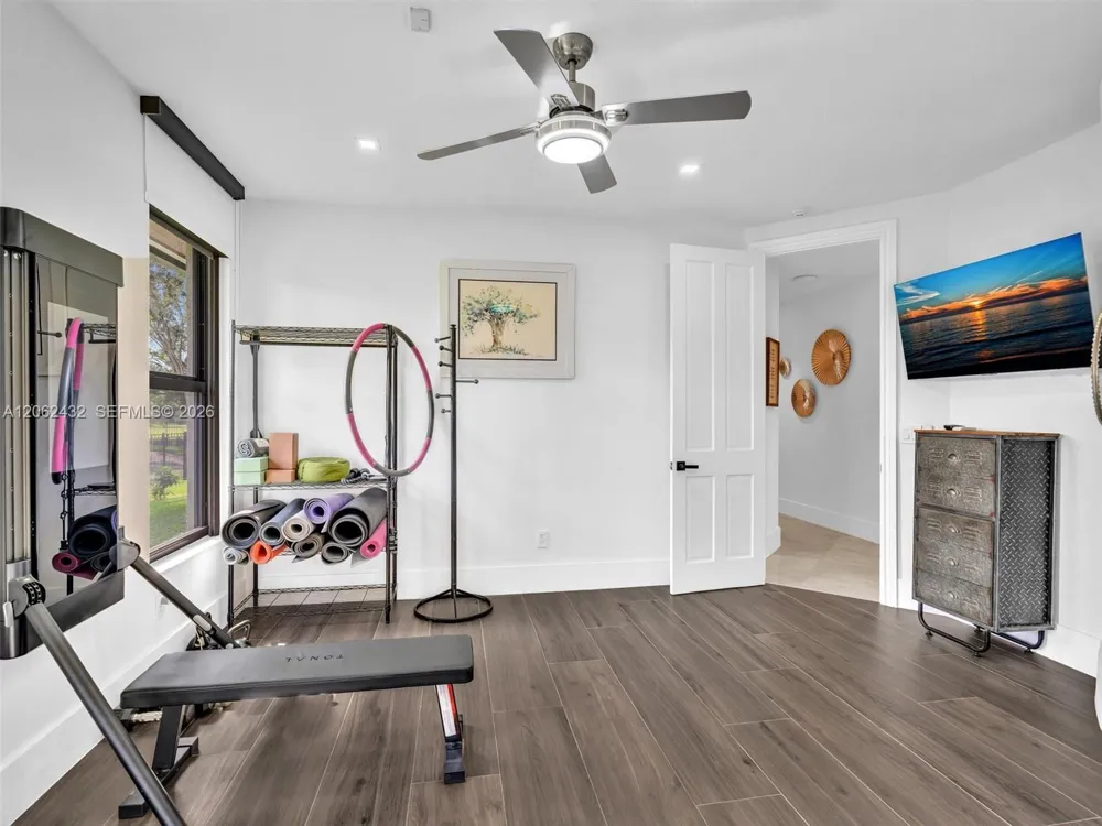 1021 NW 115th Ave Plantation, FL 33323