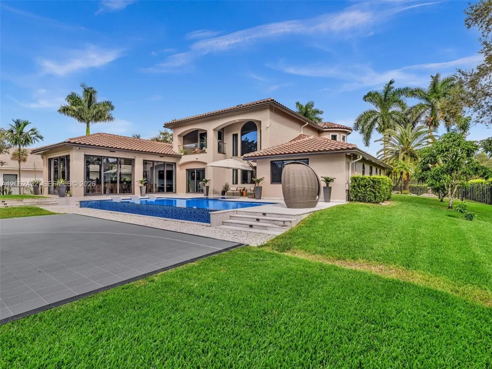 1021 NW 115th Ave Plantation, FL 33323