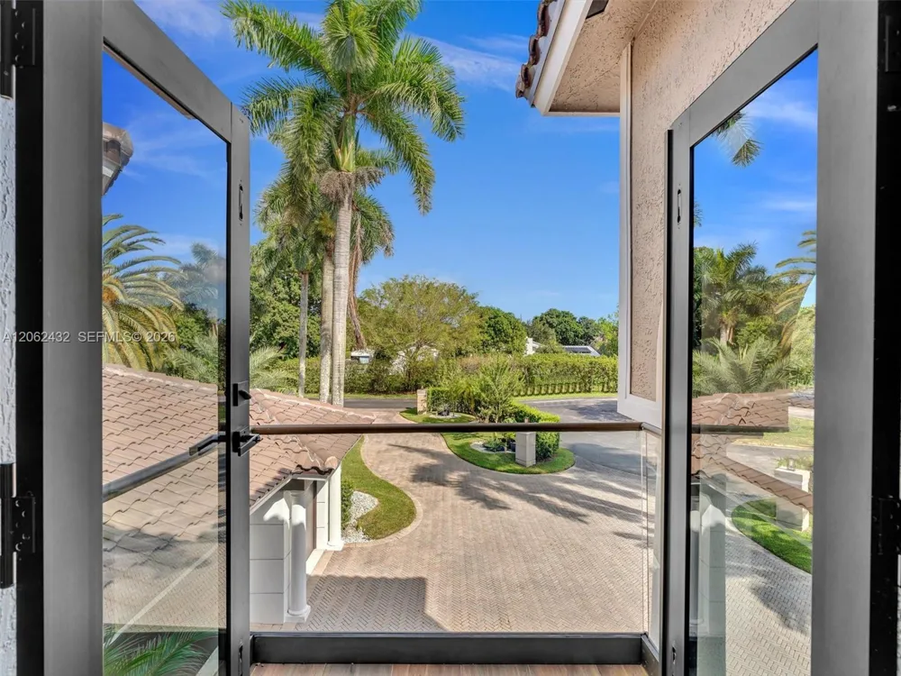 1021 NW 115th Ave Plantation, FL 33323