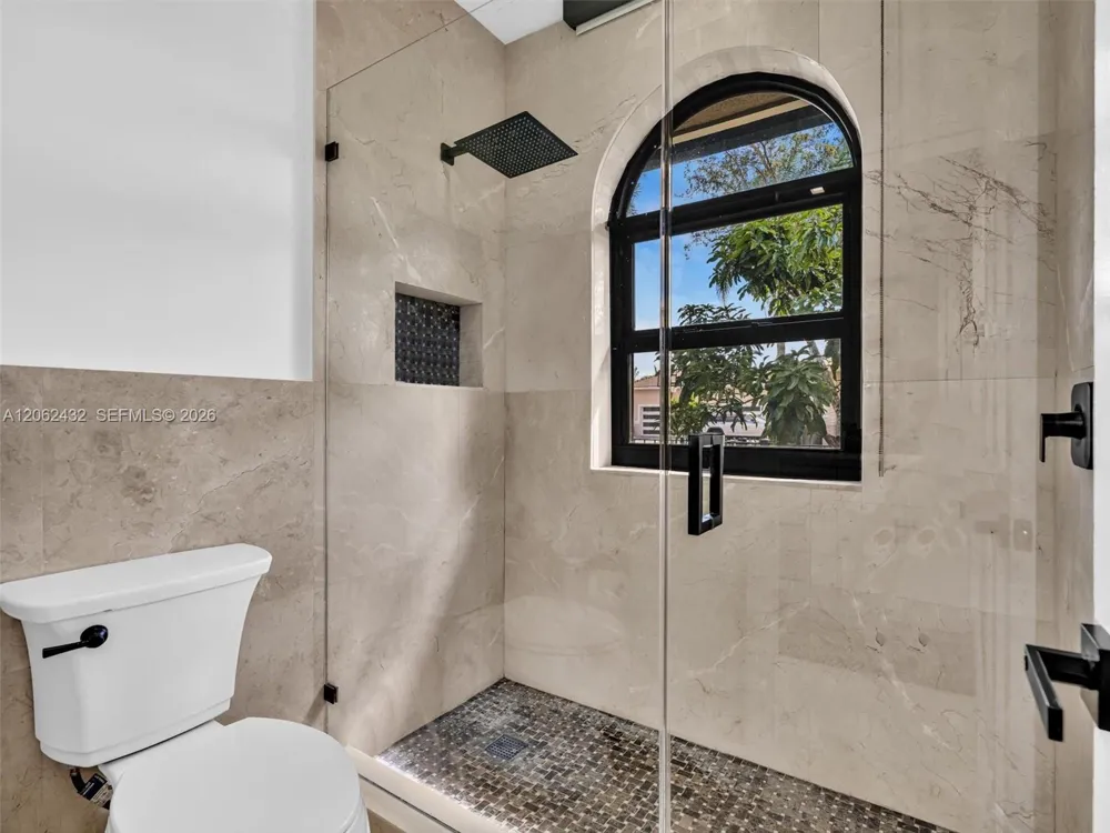1021 NW 115th Ave Plantation, FL 33323