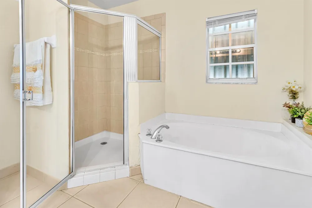 4205 EMERALD Vista Lake Worth, FL 33461