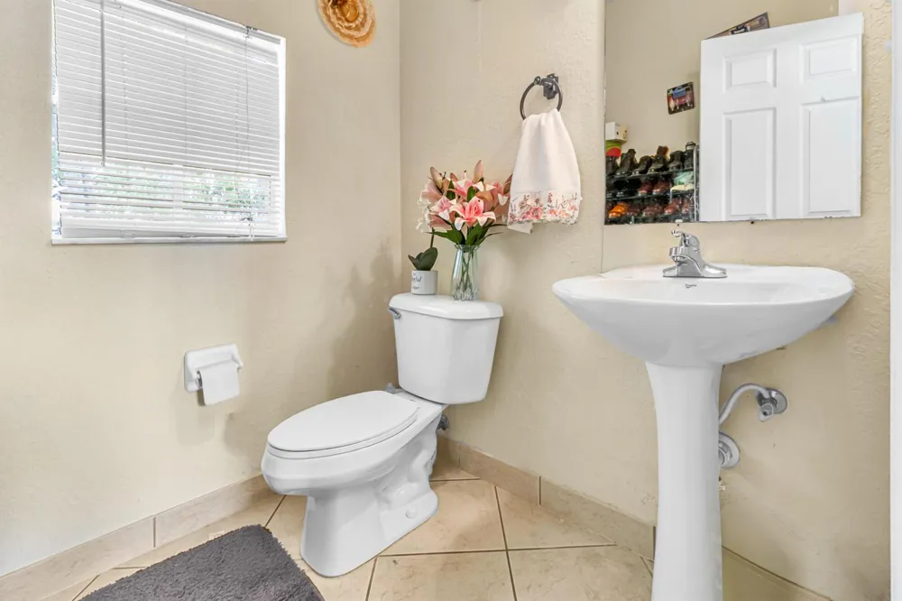4205 EMERALD Vista Lake Worth, FL 33461