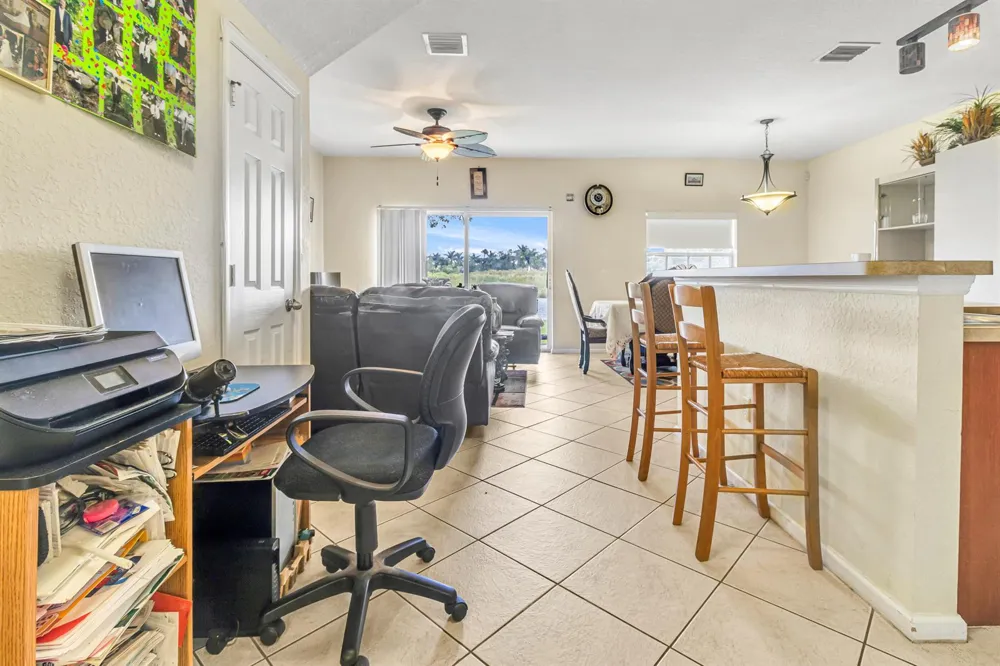 4205 EMERALD Vista Lake Worth, FL 33461