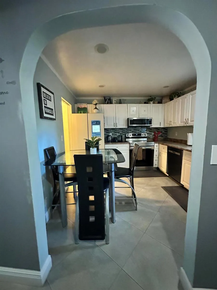 12737 WESTHAMPTON CIRCLE Wellington, FL 33414