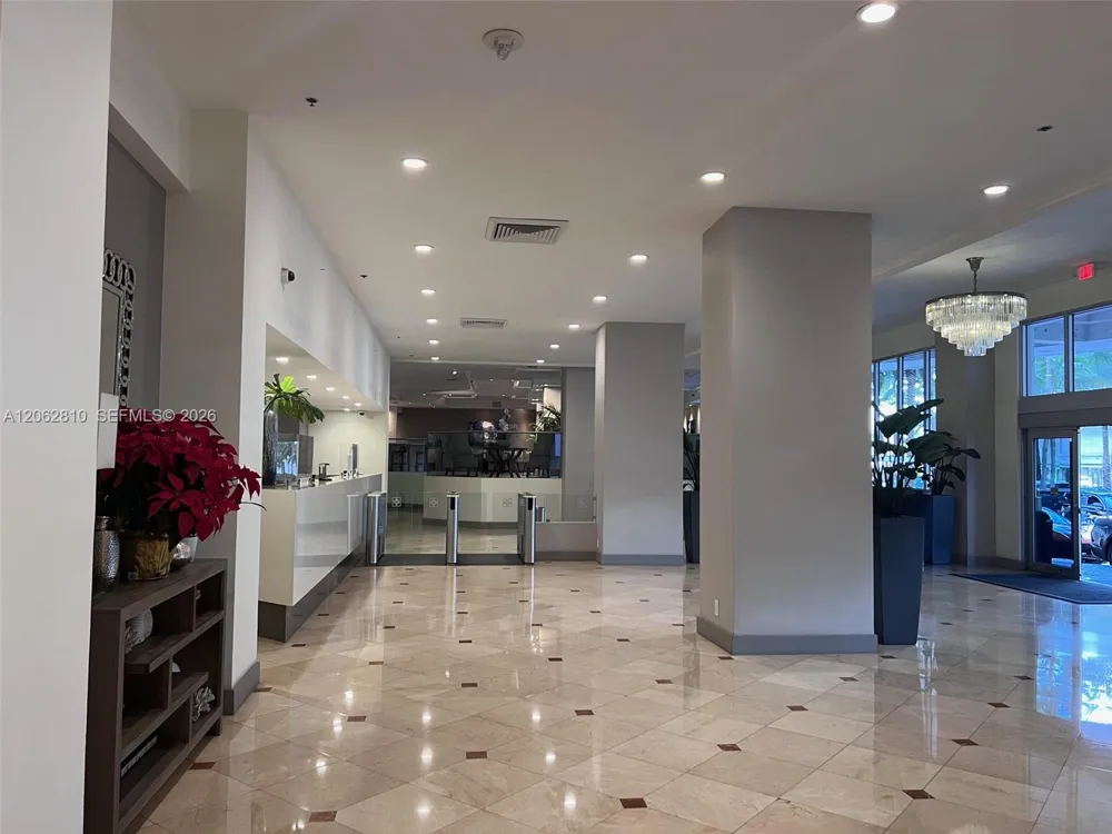 100 Lincoln Rd #314B Miami Beach, FL 33139