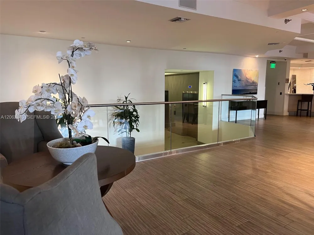 100 Lincoln Rd #314B Miami Beach, FL 33139