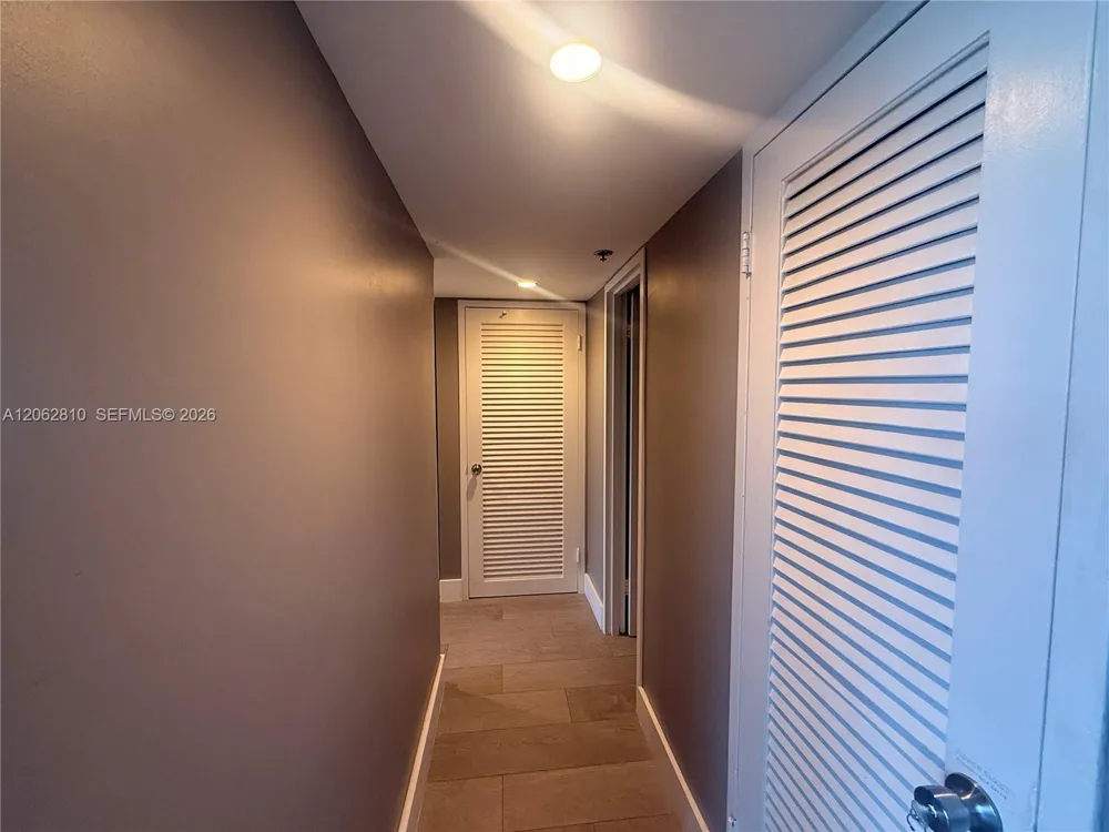100 Lincoln Rd #314B Miami Beach, FL 33139