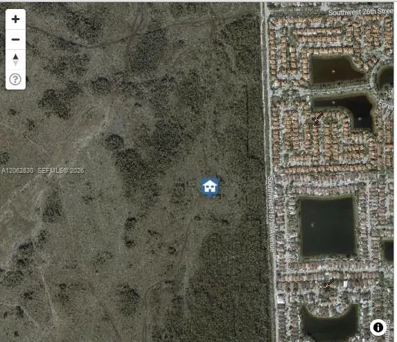 33 160th Ave Miami, FL 33185