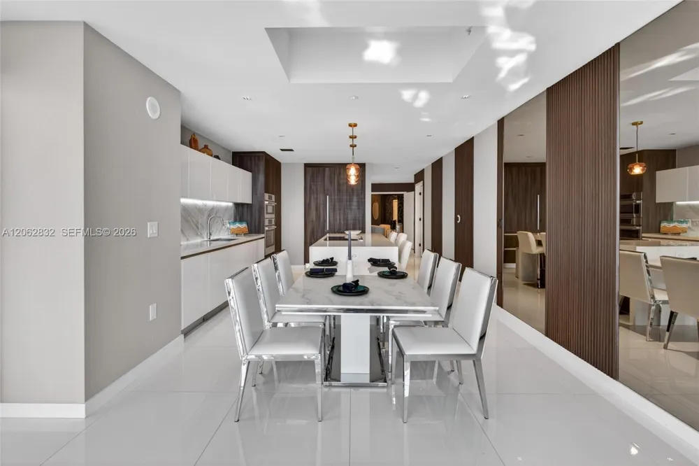 851 NE 1st Ave #3201 Miami, FL 33132