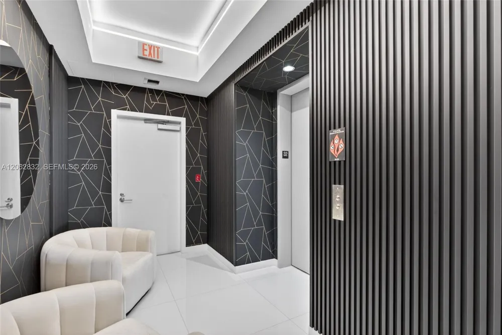 851 NE 1st Ave #3201 Miami, FL 33132