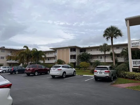 2811 S GARDEN DRIVE S #308
