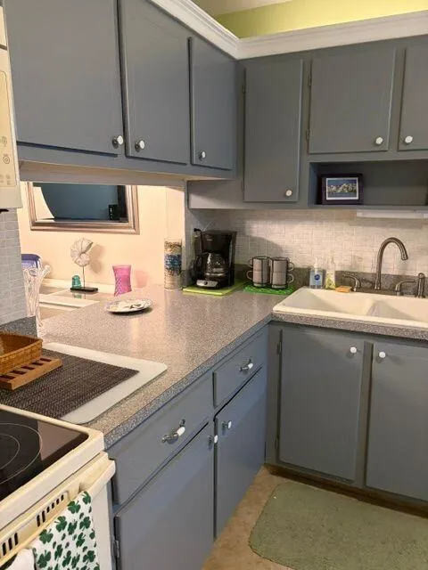 2811 S GARDEN DRIVE S #308 Palm Springs, FL 33461