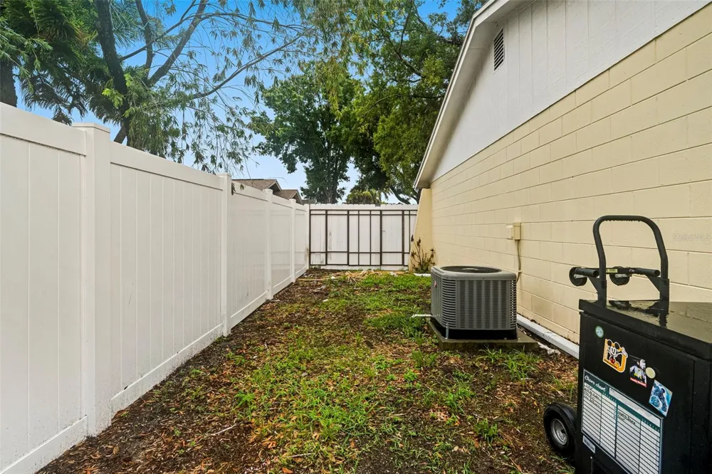 9403 AFTON COURT Tampa, FL 33615