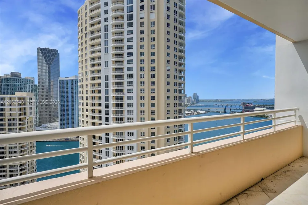 808 Brickell Key Dr #3007 Miami, FL 33131