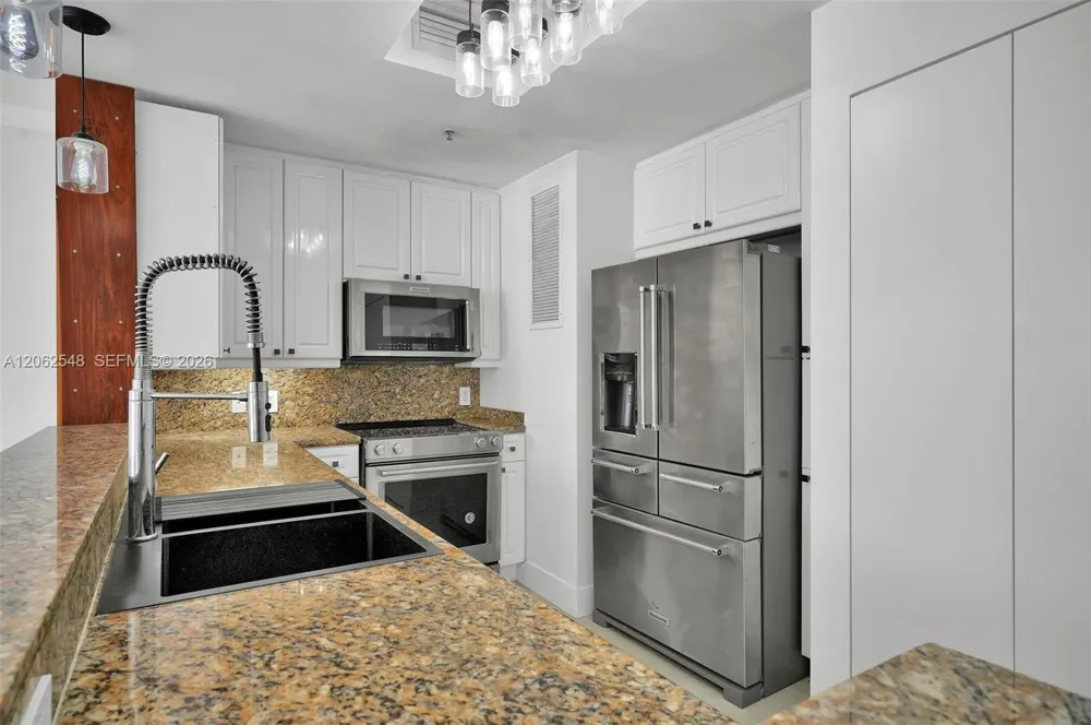 808 Brickell Key Dr #3007 Miami, FL 33131