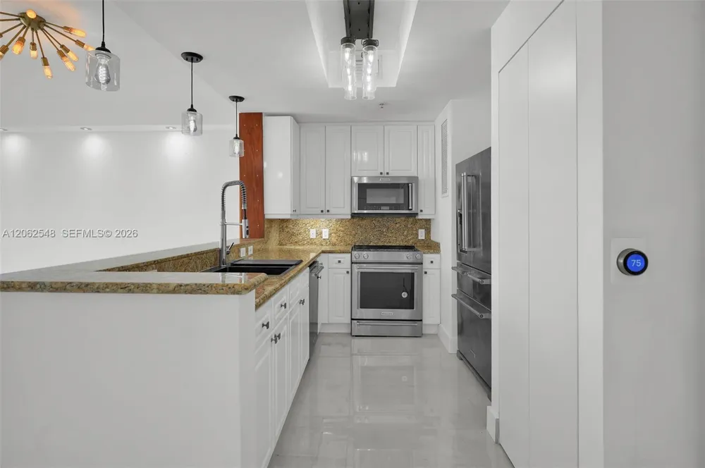 808 Brickell Key Dr #3007 Miami, FL 33131