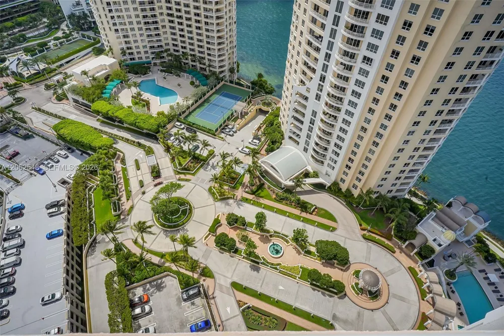 808 Brickell Key Dr #3007 Miami, FL 33131