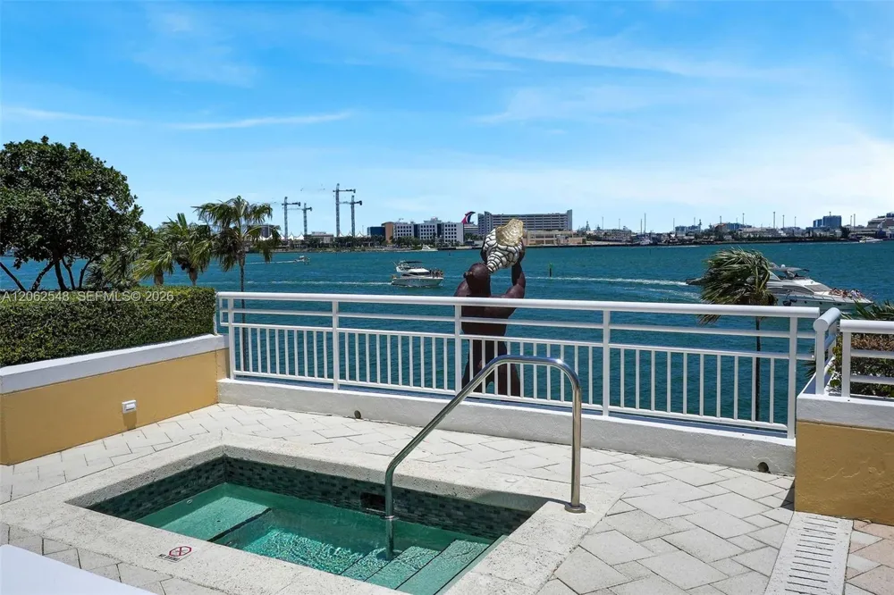 808 Brickell Key Dr #3007 Miami, FL 33131
