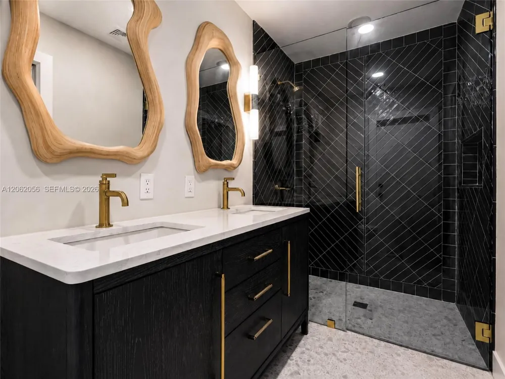 6000 SW 17th St Plantation, FL 33317