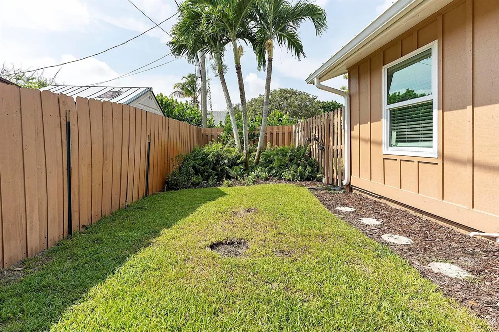 119 W NORFOLK ROAD Jupiter, FL 33469