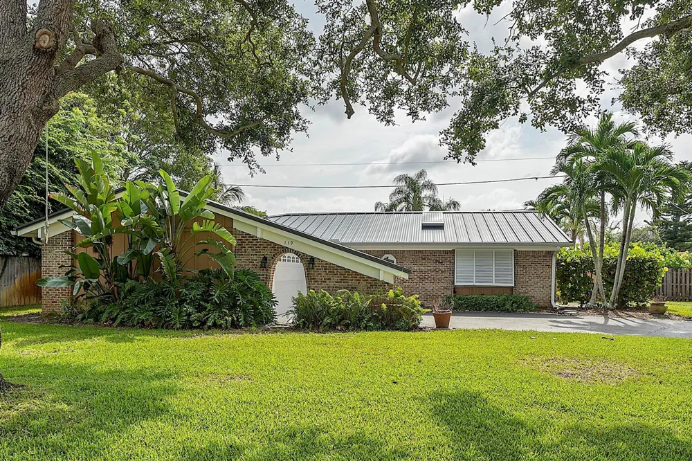 119 W NORFOLK ROAD Jupiter, FL 33469