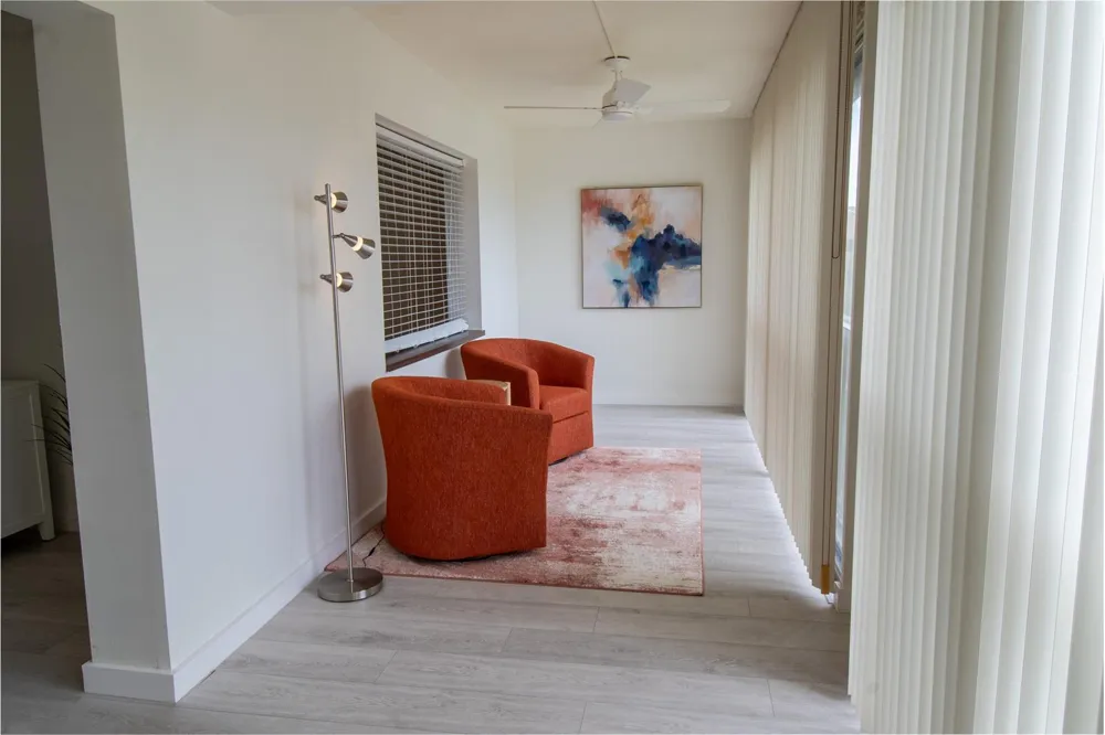 5 HIGH POINT CIRCLE W #212 Naples, FL 34103