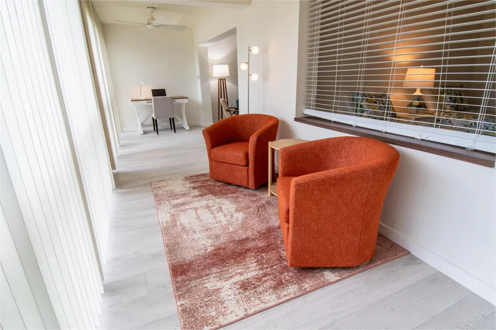 5 HIGH POINT CIRCLE W #212 Naples, FL 34103