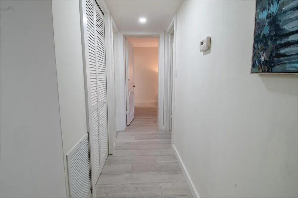 5 HIGH POINT CIRCLE W #212 Naples, FL 34103