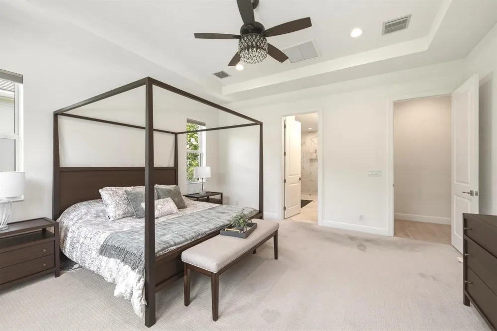 9264 CRESTVIEW CIRCLE Palm Beach Gardens, FL 33412