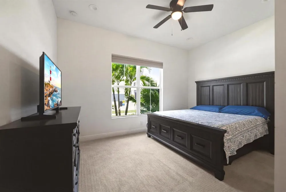 9264 CRESTVIEW CIRCLE Palm Beach Gardens, FL 33412