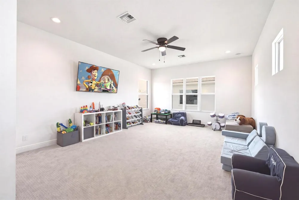 9264 CRESTVIEW CIRCLE Palm Beach Gardens, FL 33412